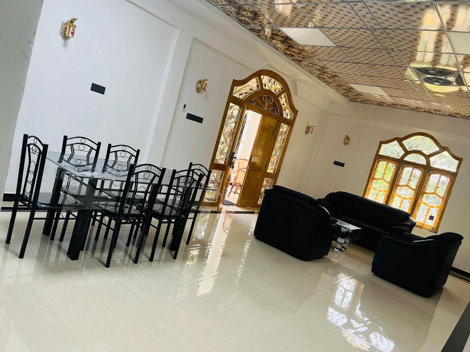 J & J Homestay Jaffna Eksteriør bilde